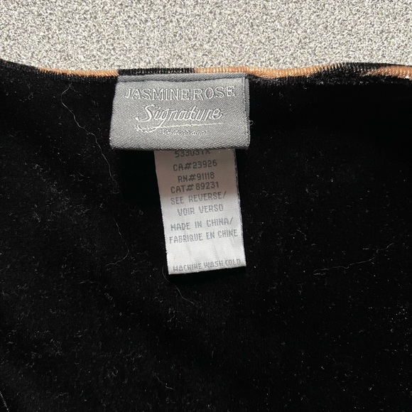 Jasmine Rose Signuture Tiger Print Zippered Lounge Robe Size 1X - Picture 8 of 13